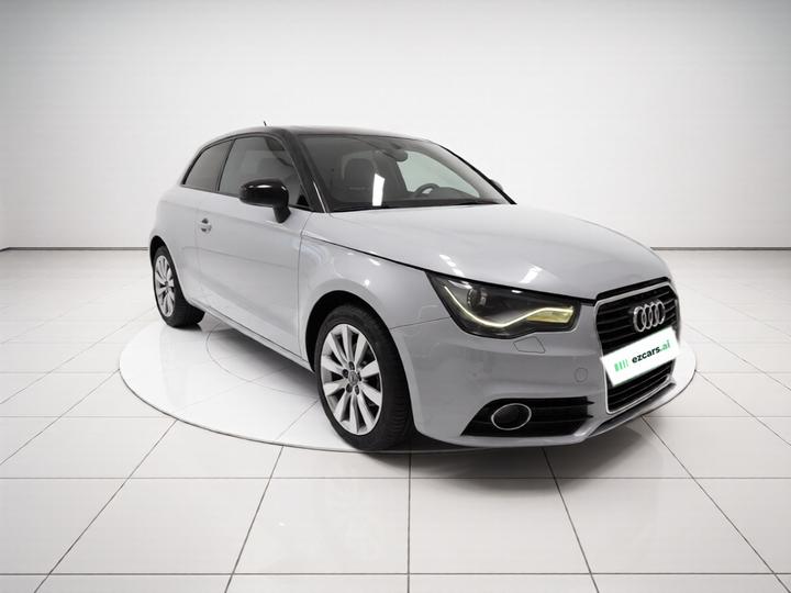 A1 2014 30 TFSI Comfort photo 3