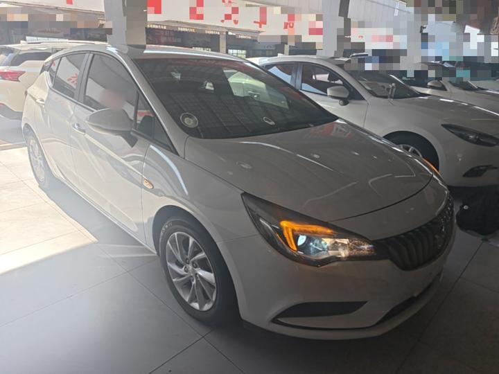Verano 2016 Hatchback 15S AT Progressive photo 3