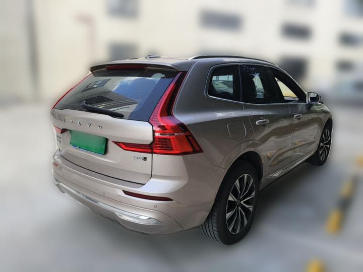 XC60 2023 B5 AWD Luxury photo 4