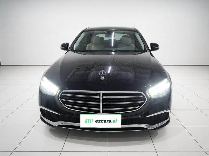 E-Class 2023 E 300 L Luxury photo 2