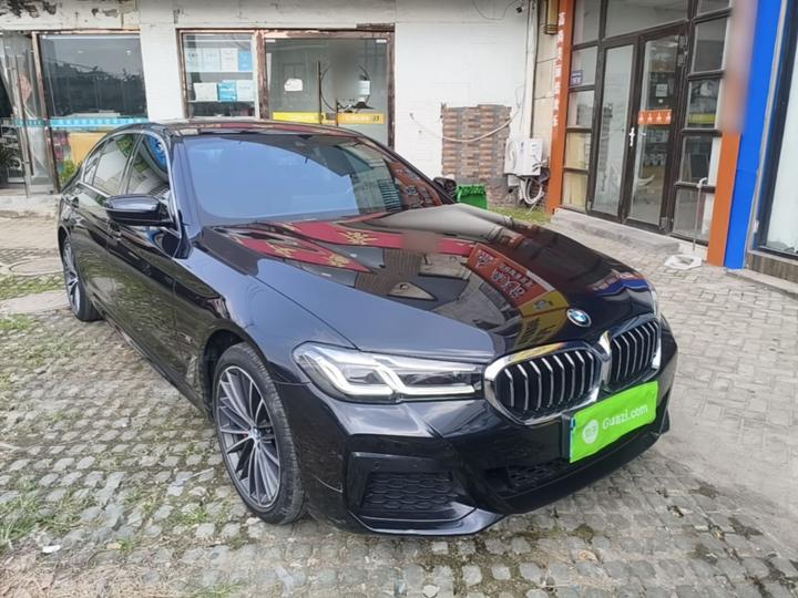 5 Series 2023 530Li Leading M Sport Package photo 3