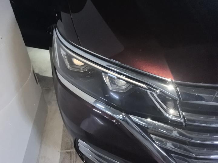 Viloran 2022 380TSI Premium photo 7