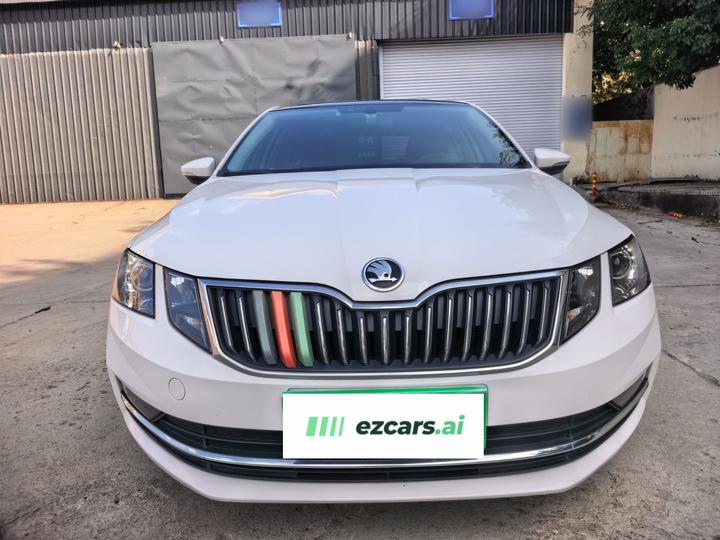 Octavia 2018 TSI230 DSG Luxury photo 2