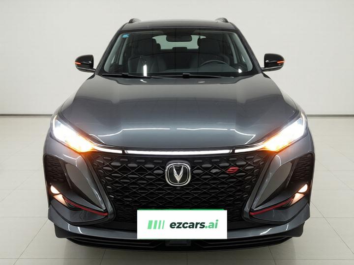CS75 PLUS 2021 1.5T AT Luxury photo 2