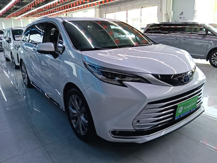 Sienna 2023 2.5L Hybrid Platinum photo 3