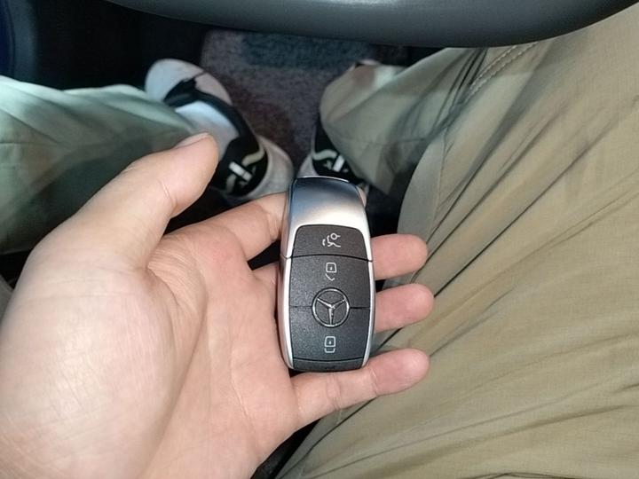 C-Class 2021 C 260 L Sport photo 8