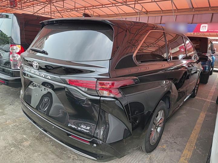 Sienna 2024 2.5L Hybrid AWD Luxury photo 4
