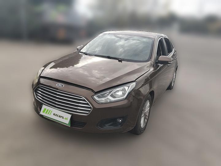 Escort 2015 1.5L MT Comfort