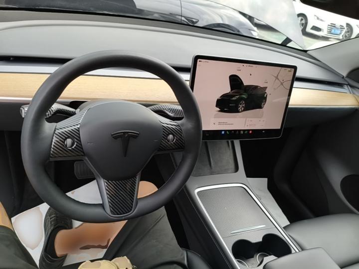 Model Y 2022 RWD photo 5