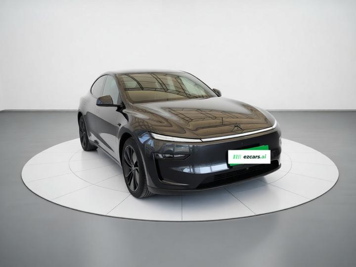 Model Y 2025 RWD Launch Edition photo 3