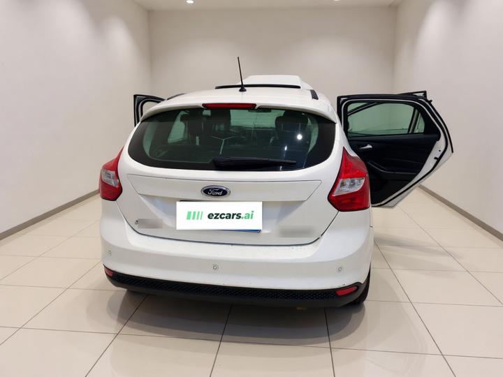 Focus 2012 Hatchback 1.6L AT photo 5