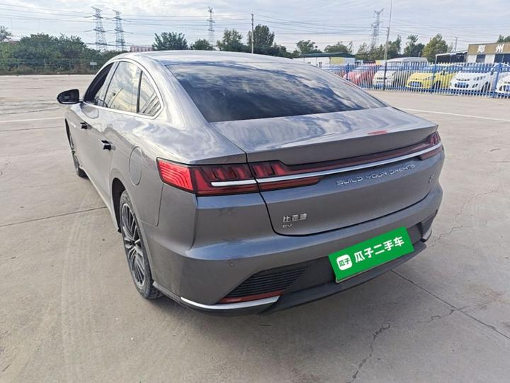 Han 2021 EV Standard Range Luxury photo 4