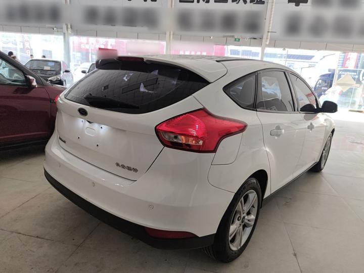 Focus 2018 Hatchback Classic 1.6L AT Comfort photo 4