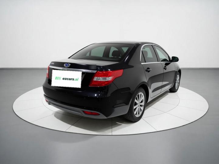 Vision 2016 1.5L AT photo 6