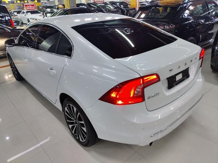 S60 2019 S60L T5 photo 4