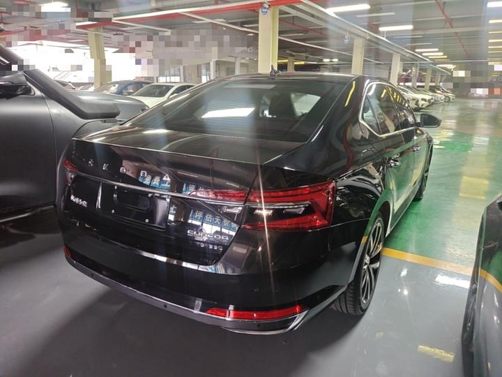 Superb 2022 TSI330 DSG photo 4