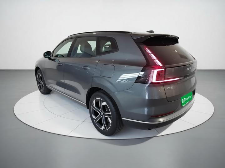 XC70 Hybrid 2026 RWD Long Range Core photo 4