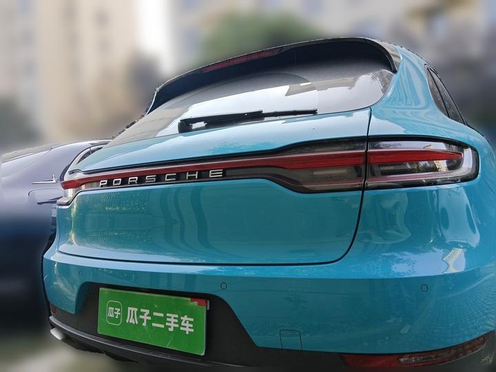 2020 Macan 2.0T photo 3