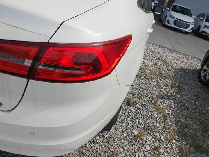 Escort 2015 1.5L AT Comfort photo 7