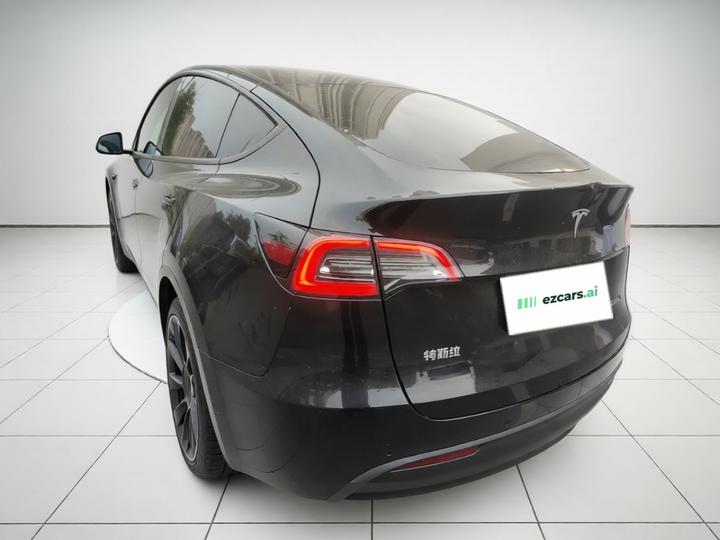 Model Y 2021 Standard Range RWD photo 4