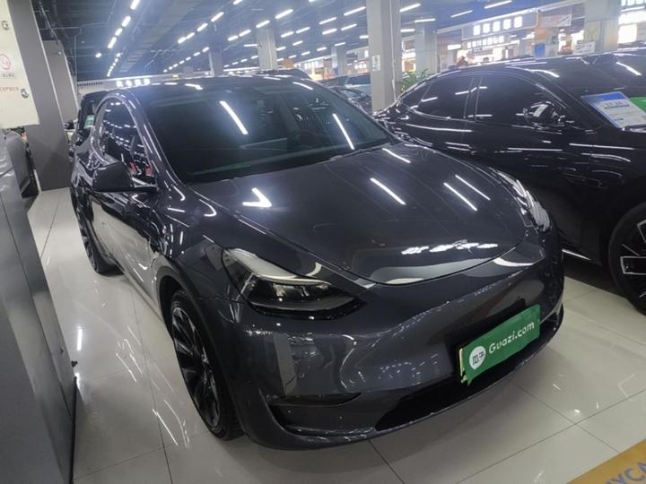 Model Y 2022 Long Range AWD photo 3