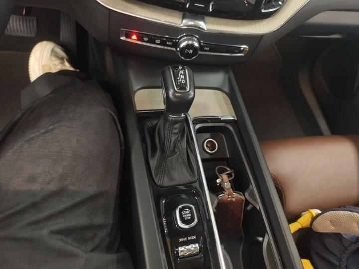 XC60 2018 T5 AWD Luxury photo 5