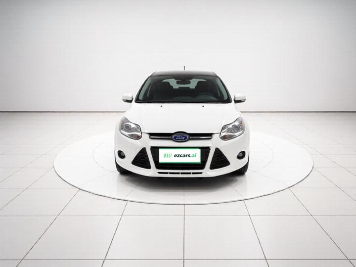 Focus 2012 Hatchback 1.6L MT Comfort photo 2
