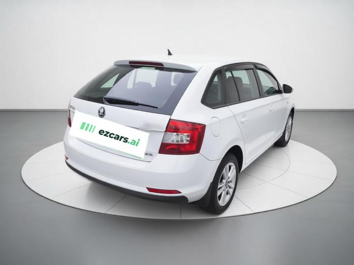 Rapid Spaceback 2016 Facelift 1.6L MT photo 4