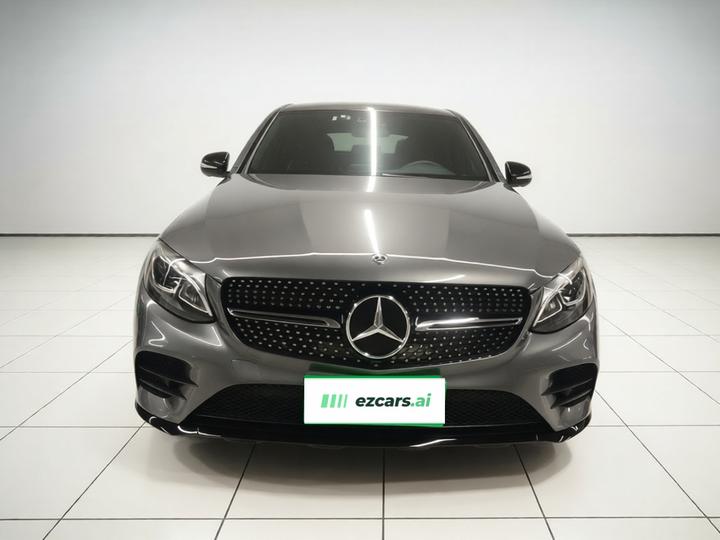GLC Coupe 2018 GLC 260 4MATIC Coupe SUV photo 2