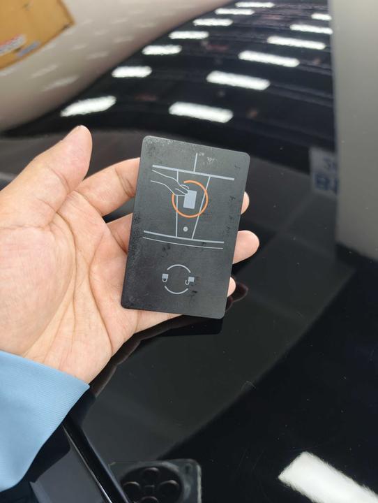 Model 3 2023 RWD photo 8