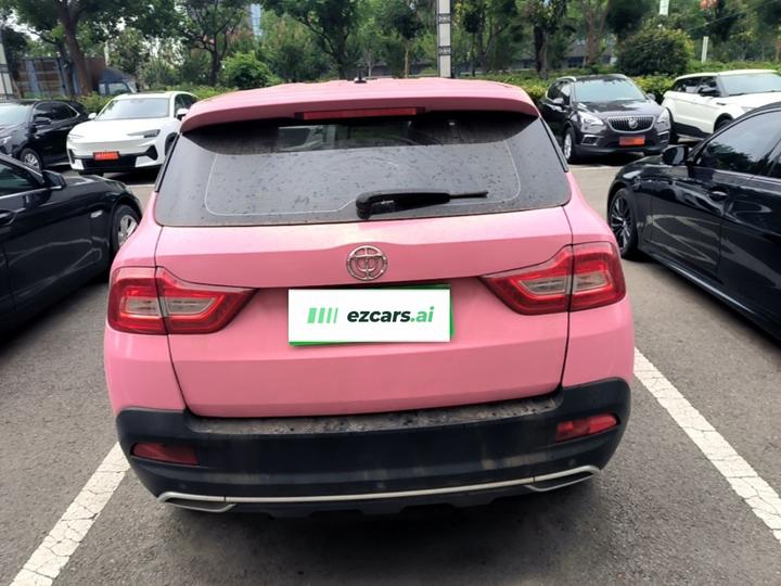 Zhonghua V3 2017 1.5L AT Smart photo 3