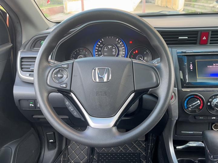 Crider 2016 1.8L CVT Luxury photo 3