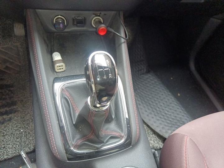 A800 2017 1.6L MT Comfort photo 6