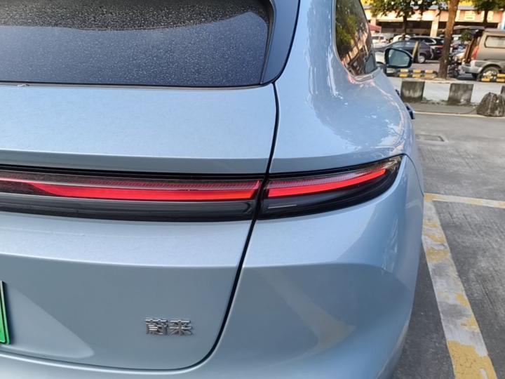 ET5T 2025 75kWh Touring photo 7
