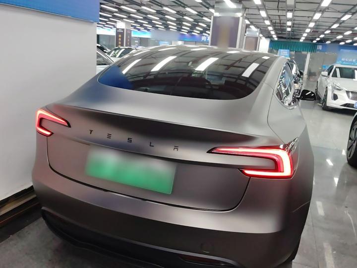 Model 3 2023 RWD photo 3
