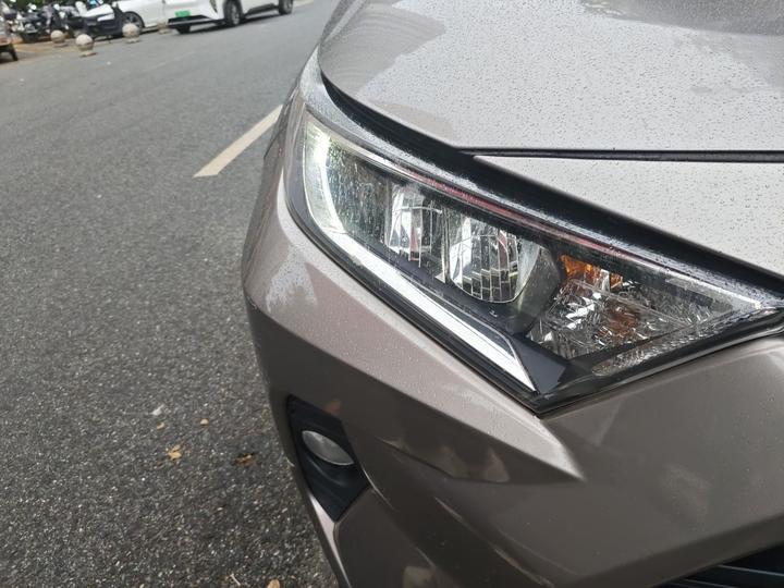 RAV4 2020 2.0L CVT RWD photo 7