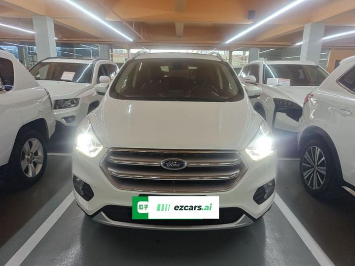Kuga 2017 EcoBoost 245 AWD photo 2