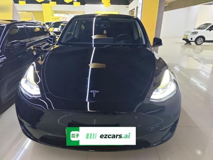 Model Y 2022 Long Range AWD photo 2
