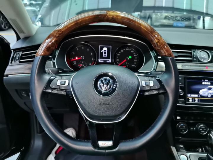 Magotan 2018 Facelift 330TSI DSG Luxury photo 6