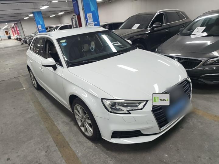 A3 2018 30 Anniversary Sportback 35 TFSI Progressive photo 3