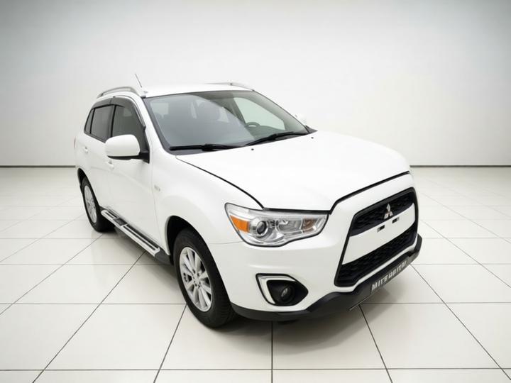 ASX 2013 2.0L CVT RWD Elite photo 3