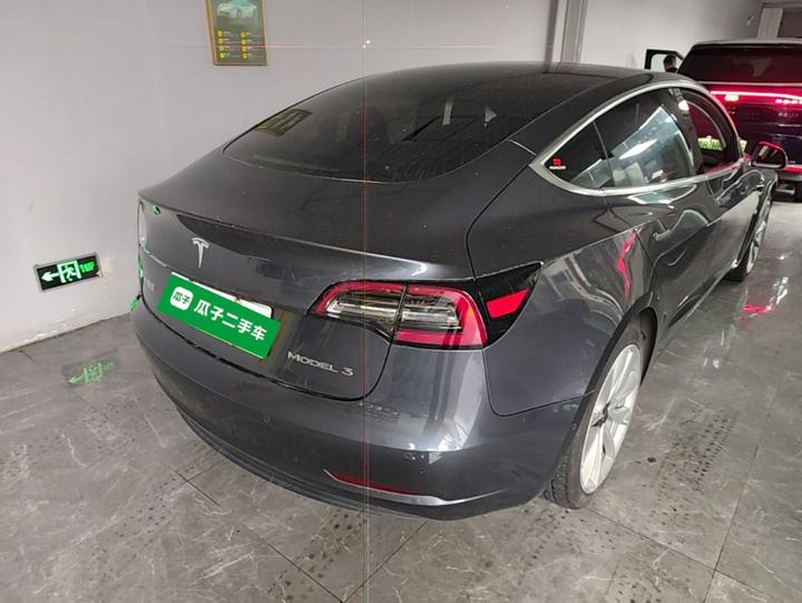 Model 3 2019 Standard Range RWD Upgraded photo 4
