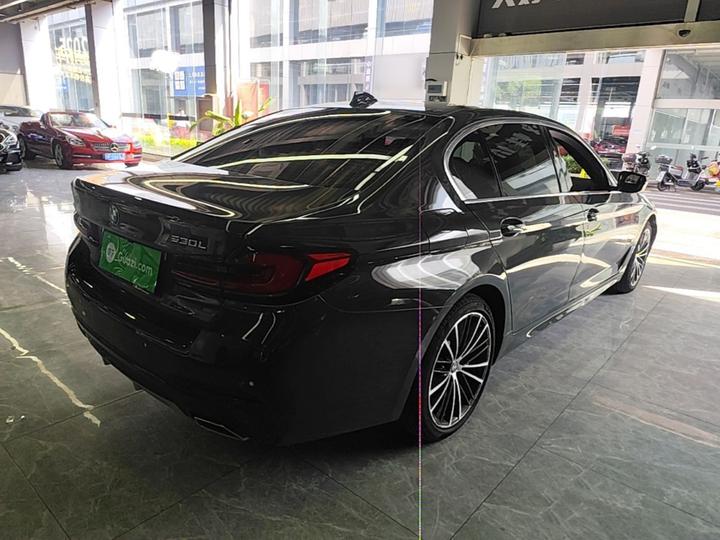 5 Series 2022 Facelift 530Li Leading M Sport Package photo 4
