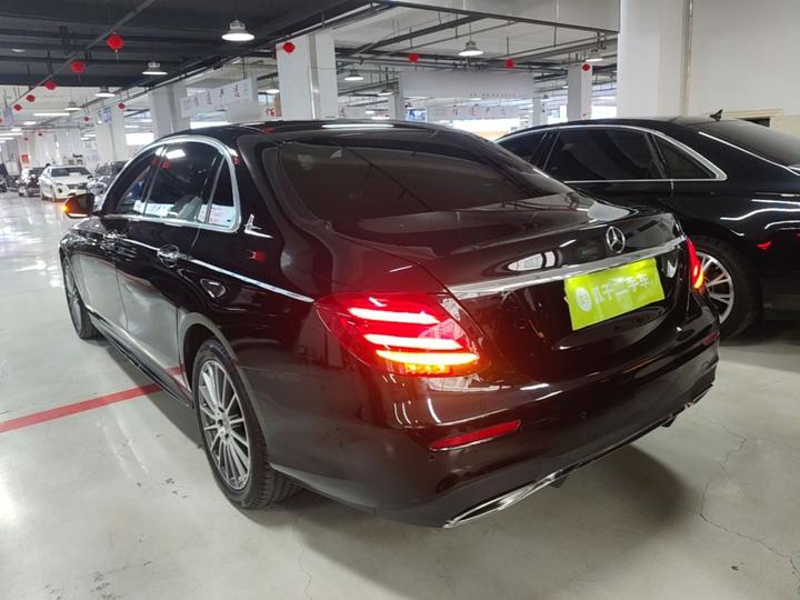 E-Class 2019 E 260 L Sport 4MATIC photo 4