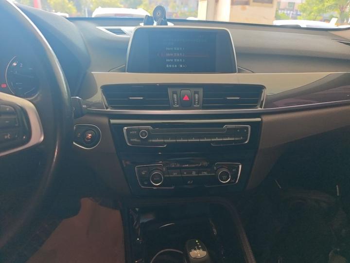 X1 2018 sDrive18Li Exclusive photo 8