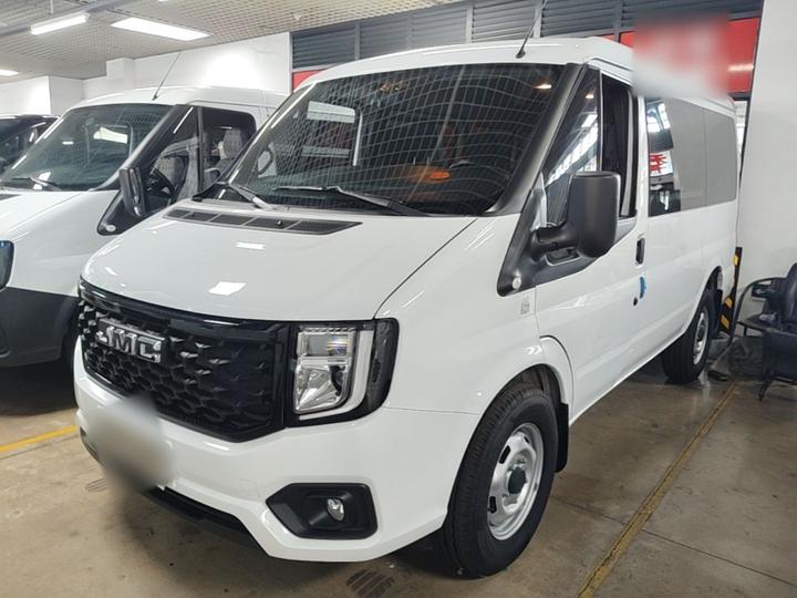 2025 2.0T 6MT Diesel Short Wheelbase 5/6-Seater