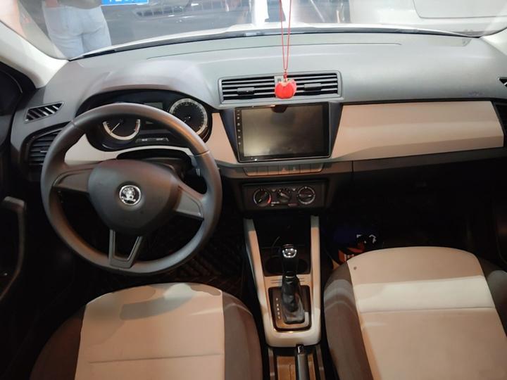 Fabia 2017 1.4L AT photo 5
