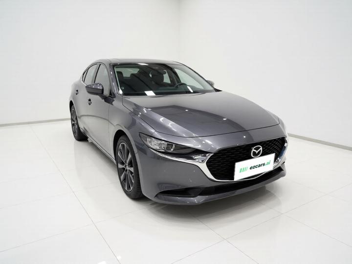 3 Axela 2022 2.0L AT photo 3