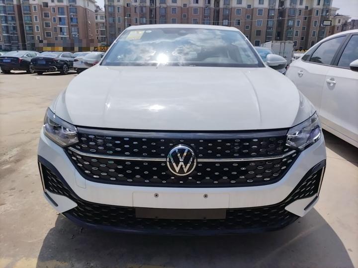 Lavida 2026 1.5L AT photo 2