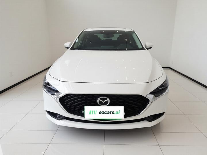 3 Axela 2023 2.0L AT photo 2